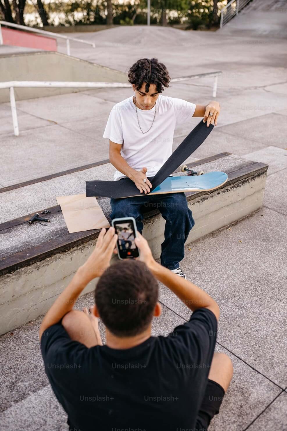 créateur prenant un selfie